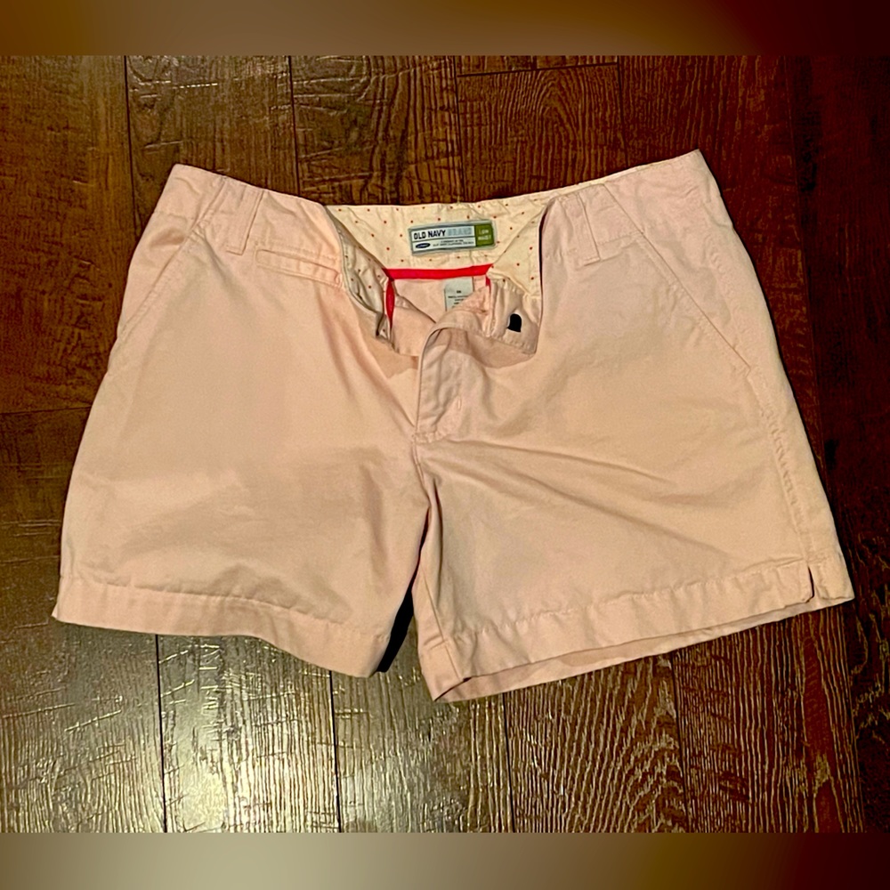 Old Navy Low Waist Baby Pink shorts